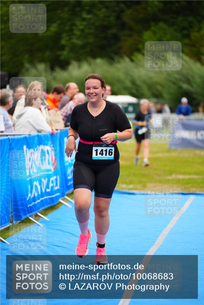 30.08.2026 - Elbe Triathlon Hamburg LAZAROV Photography http://msf.ph/oto/10068683 30.08.2026 12:28:54 Ziel 1416, 1710 meine-sportfotos.de