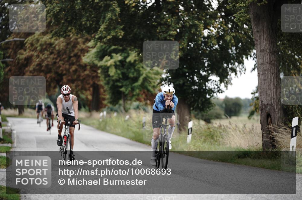 30.08.2026 - Elbe Triathlon Hamburg Michael Burmester http://msf.ph/oto/10068693 30.08.2026 09:34:14 Radfahren 281, 432, 482, 536 meine-sportfotos.de
