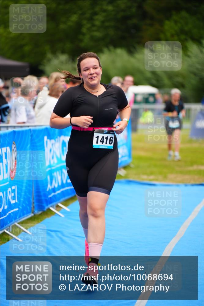 30.08.2026 - Elbe Triathlon Hamburg LAZAROV Photography http://msf.ph/oto/10068694 30.08.2026 12:28:54 Ziel 1416, 1710 meine-sportfotos.de