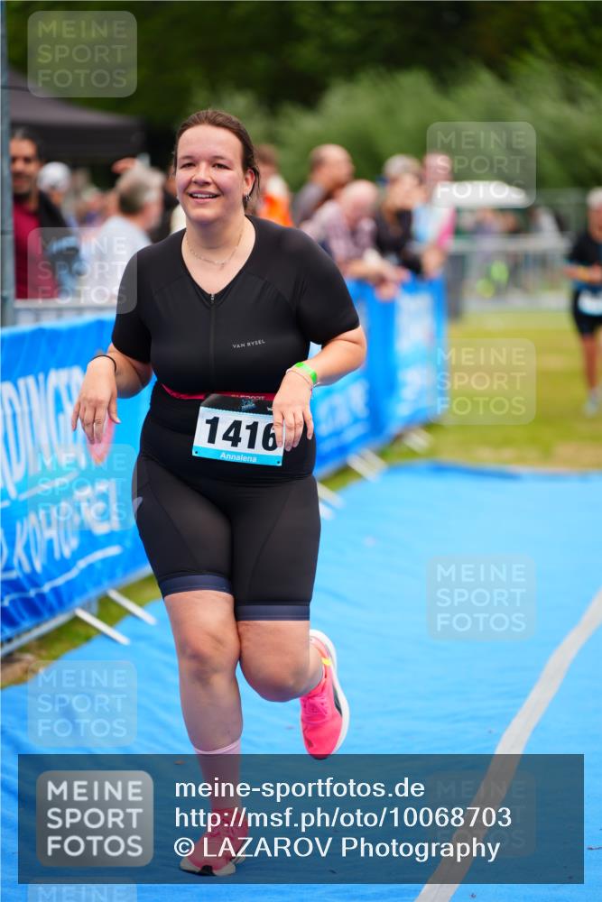 30.08.2026 - Elbe Triathlon Hamburg LAZAROV Photography http://msf.ph/oto/10068703 30.08.2026 12:28:55 Ziel 1416, 1710 meine-sportfotos.de