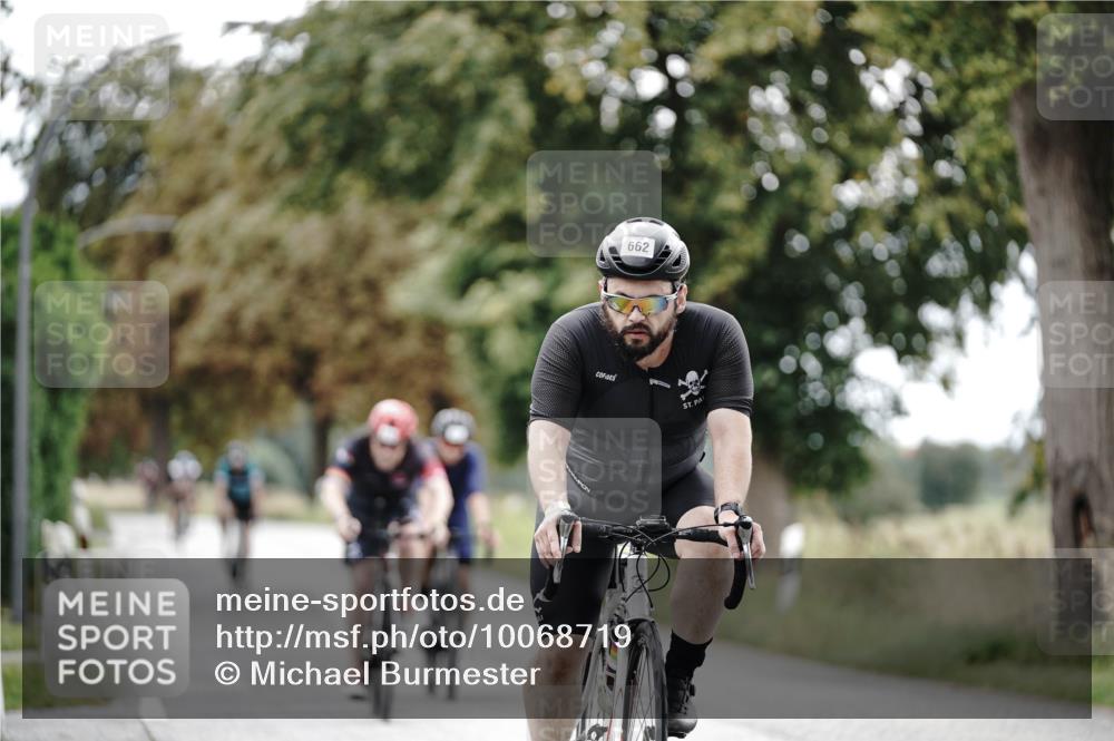 30.08.2026 - Elbe Triathlon Hamburg Michael Burmester http://msf.ph/oto/10068719 30.08.2026 09:34:29 Radfahren 208, 588, 597, 598, 662, 690, 696 meine-sportfotos.de