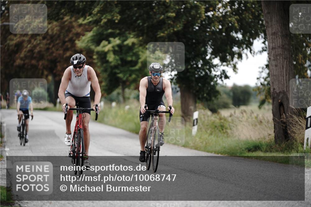 30.08.2026 - Elbe Triathlon Hamburg Michael Burmester http://msf.ph/oto/10068747 30.08.2026 09:34:53 Radfahren 214, 330, 436, 736, 754 meine-sportfotos.de