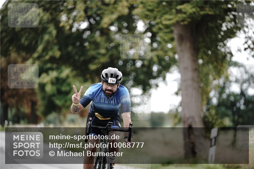 30.08.2026 - Elbe Triathlon Hamburg Michael Burmester http://msf.ph/oto/10068777 30.08.2026 09:35:18 Radfahren 496, 686, 714, 716 meine-sportfotos.de