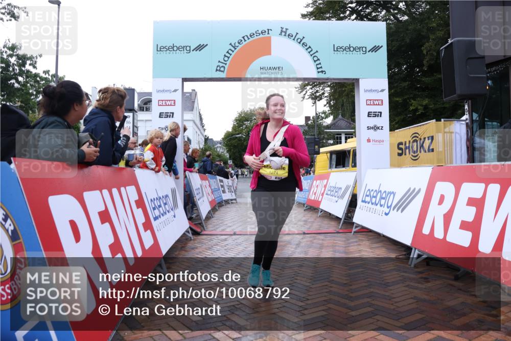 30.08.2026 - Blankeneser Heldenlauf Lena Gebhardt http://msf.ph/oto/10068792 30.08.2026 10:01:57 Ziel 1274, 1550 meine-sportfotos.de