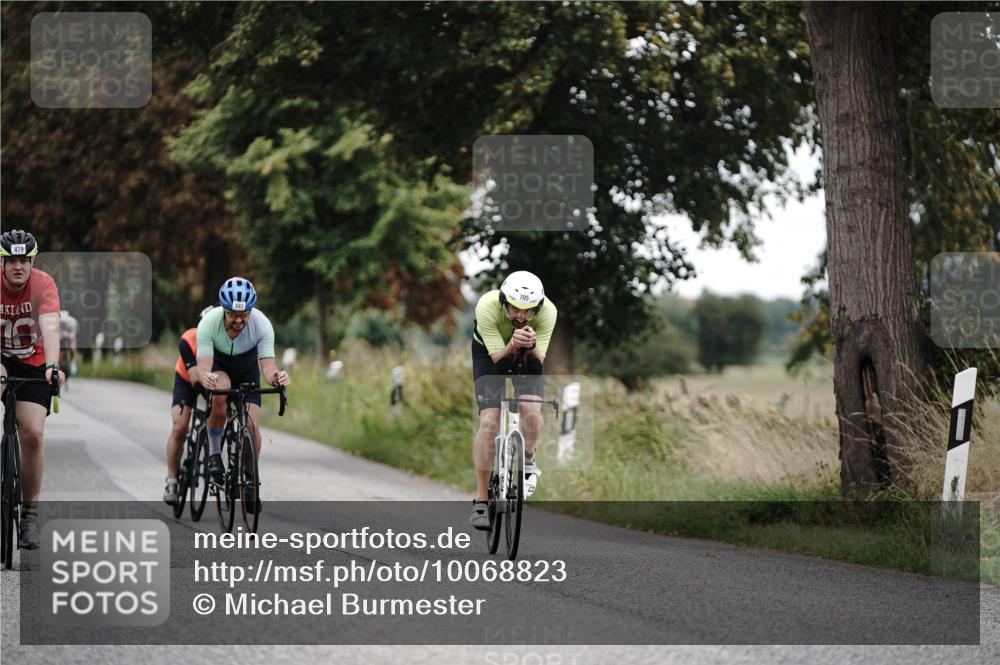 30.08.2026 - Elbe Triathlon Hamburg Michael Burmester http://msf.ph/oto/10068823 30.08.2026 09:35:43 Radfahren 307, 458, 476, 479, 587, 705, 763, 786, 790 meine-sportfotos.de
