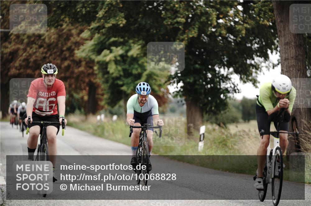 30.08.2026 - Elbe Triathlon Hamburg Michael Burmester http://msf.ph/oto/10068828 30.08.2026 09:35:43 Radfahren 307, 458, 476, 479, 587, 705, 763, 786, 790 meine-sportfotos.de