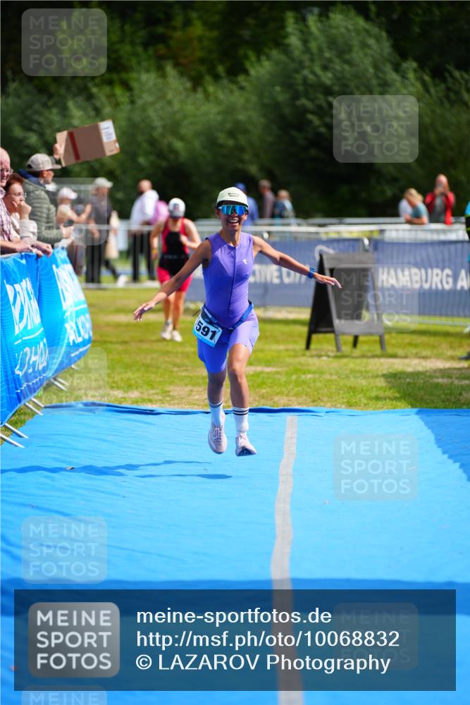30.08.2026 - Elbe Triathlon Hamburg LAZAROV Photography http://msf.ph/oto/10068832 30.08.2026 12:31:51 Ziel 1591, 1644 meine-sportfotos.de