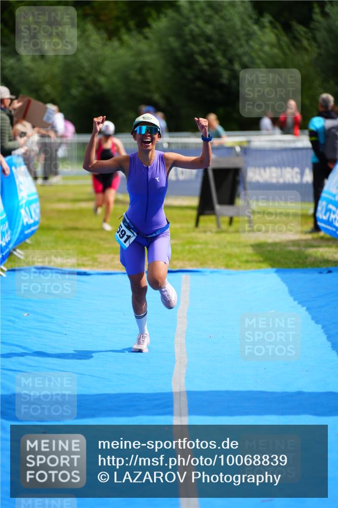 30.08.2026 - Elbe Triathlon Hamburg LAZAROV Photography http://msf.ph/oto/10068839 30.08.2026 12:31:51 Ziel 1591, 1644 meine-sportfotos.de