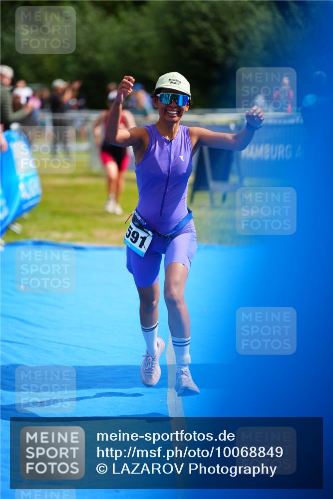 30.08.2026 - Elbe Triathlon Hamburg LAZAROV Photography http://msf.ph/oto/10068849 30.08.2026 12:31:52 Ziel 1591, 1644 meine-sportfotos.de