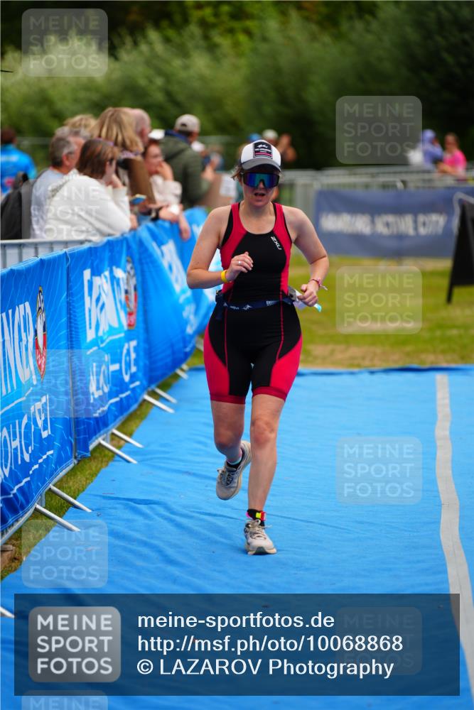 30.08.2026 - Elbe Triathlon Hamburg LAZAROV Photography http://msf.ph/oto/10068868 30.08.2026 12:31:57 Ziel 1644, 1657 meine-sportfotos.de