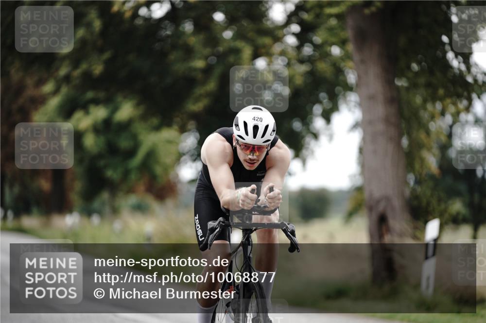 30.08.2026 - Elbe Triathlon Hamburg Michael Burmester http://msf.ph/oto/10068877 30.08.2026 09:36:11 Radfahren 280, 420, 500, 554 meine-sportfotos.de