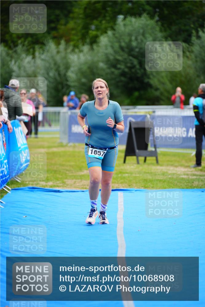 30.08.2026 - Elbe Triathlon Hamburg LAZAROV Photography http://msf.ph/oto/10068908 30.08.2026 12:32:04 Ziel 1614, 1657 meine-sportfotos.de