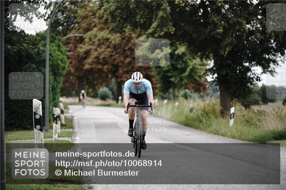 30.08.2026 - Elbe Triathlon Hamburg Michael Burmester http://msf.ph/oto/10068914 30.08.2026 09:36:45 Radfahren 606 meine-sportfotos.de