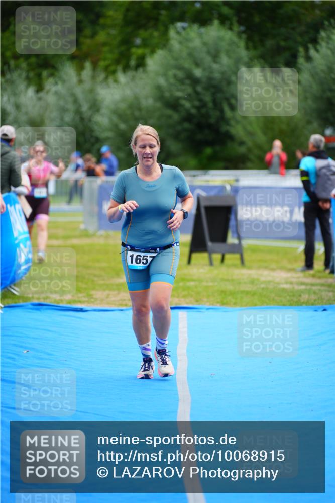 30.08.2026 - Elbe Triathlon Hamburg LAZAROV Photography http://msf.ph/oto/10068915 30.08.2026 12:32:04 Ziel 1614, 1657 meine-sportfotos.de