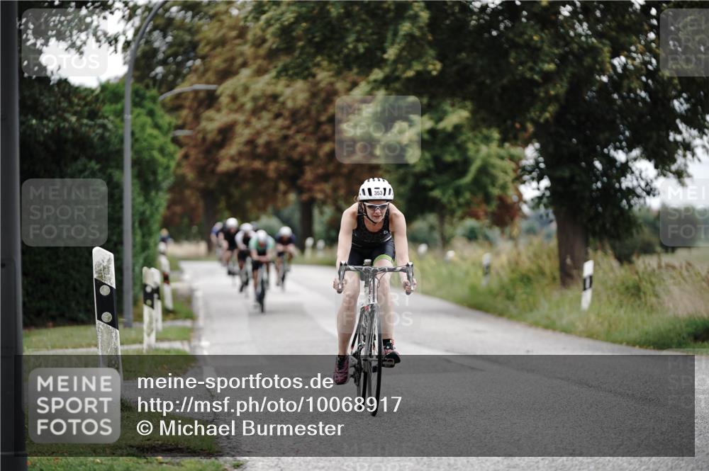 30.08.2026 - Elbe Triathlon Hamburg Michael Burmester http://msf.ph/oto/10068917 30.08.2026 09:36:55 Radfahren 254, 353, 470, 565, 609 meine-sportfotos.de