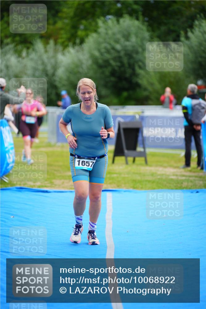 30.08.2026 - Elbe Triathlon Hamburg LAZAROV Photography http://msf.ph/oto/10068922 30.08.2026 12:32:04 Ziel 1614, 1657 meine-sportfotos.de