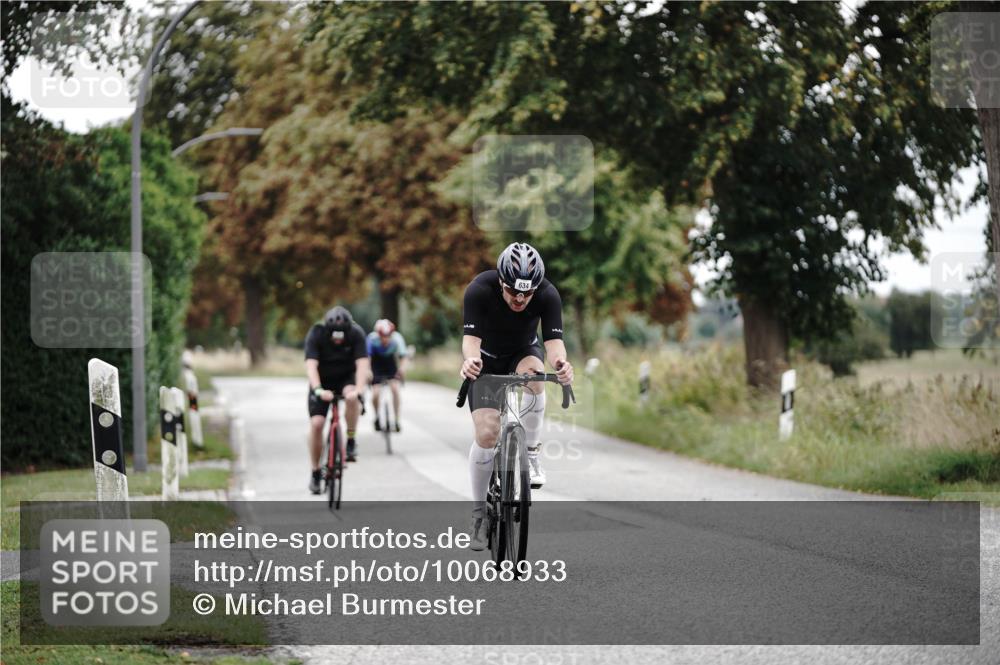 30.08.2026 - Elbe Triathlon Hamburg Michael Burmester http://msf.ph/oto/10068933 30.08.2026 09:37:03 Radfahren 254, 443, 457, 470, 600, 609, 634, 648 meine-sportfotos.de