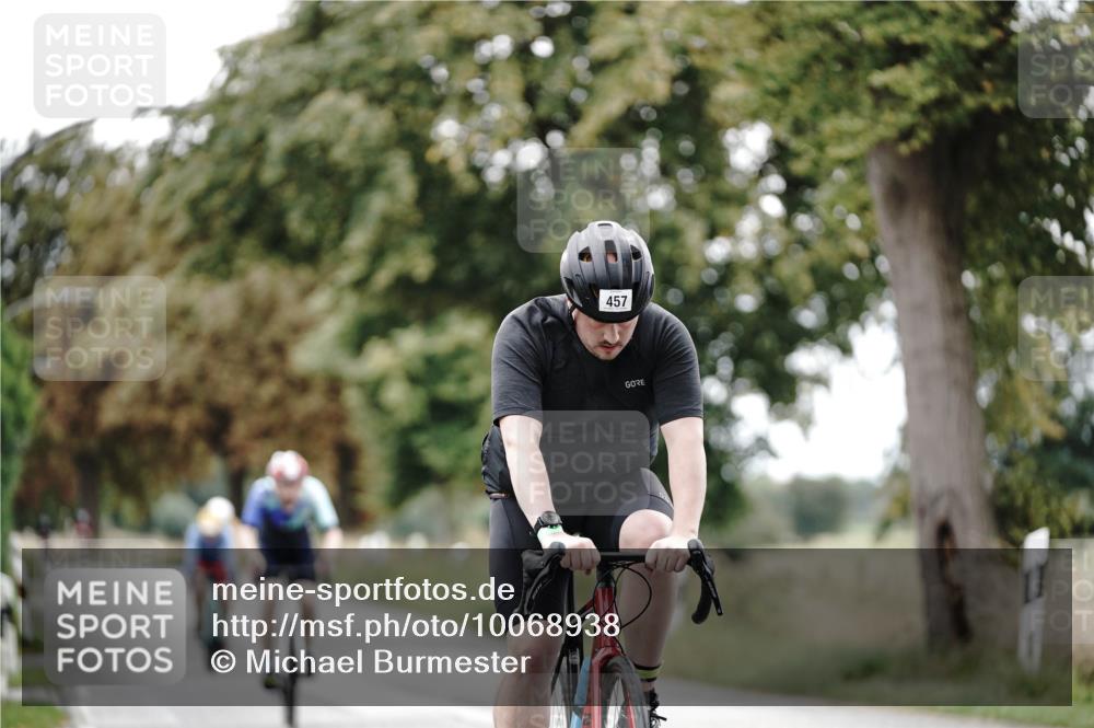 30.08.2026 - Elbe Triathlon Hamburg Michael Burmester http://msf.ph/oto/10068938 30.08.2026 09:37:06 Radfahren 443, 457, 600, 634, 648 meine-sportfotos.de