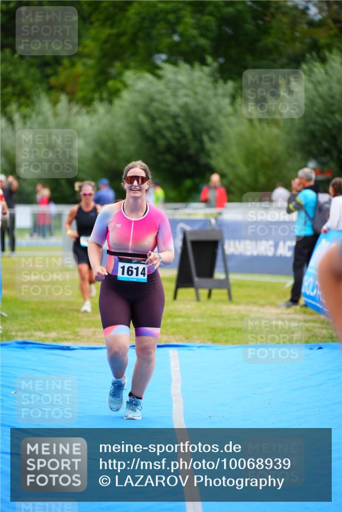 30.08.2026 - Elbe Triathlon Hamburg LAZAROV Photography http://msf.ph/oto/10068939 30.08.2026 12:32:10 Ziel 1614, 1669 meine-sportfotos.de