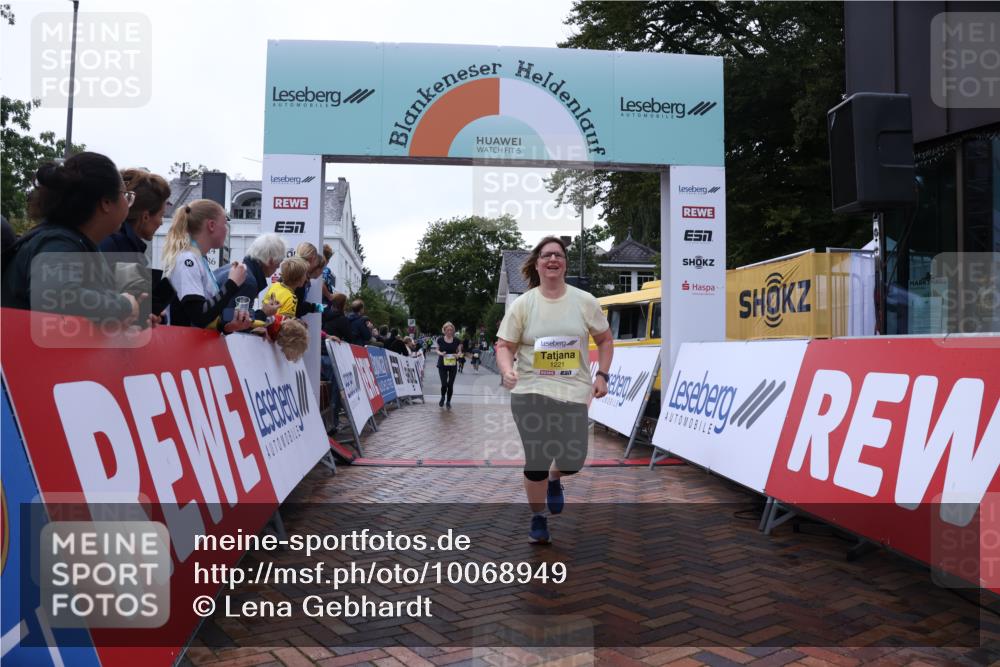 30.08.2026 - Blankeneser Heldenlauf Lena Gebhardt http://msf.ph/oto/10068949 30.08.2026 10:02:29 Ziel 1221, 1285, 1741 meine-sportfotos.de