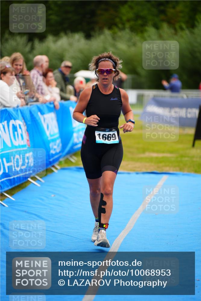 30.08.2026 - Elbe Triathlon Hamburg LAZAROV Photography http://msf.ph/oto/10068953 30.08.2026 12:32:15 Ziel 1614, 1669 meine-sportfotos.de