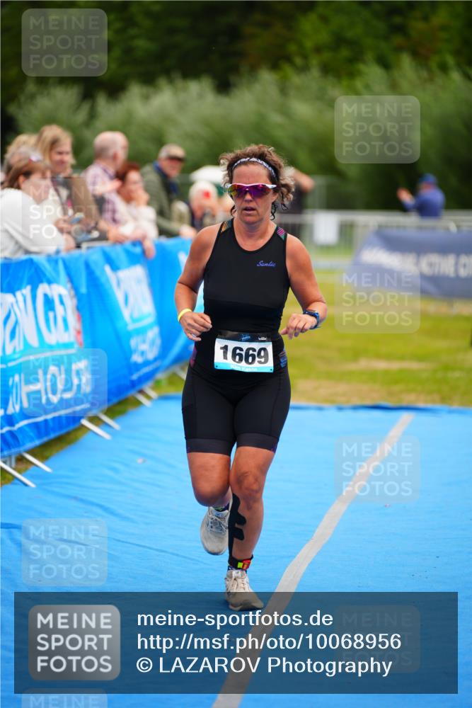 30.08.2026 - Elbe Triathlon Hamburg LAZAROV Photography http://msf.ph/oto/10068956 30.08.2026 12:32:15 Ziel 1614, 1669 meine-sportfotos.de