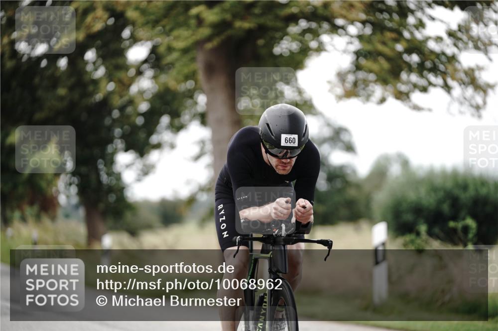 30.08.2026 - Elbe Triathlon Hamburg Michael Burmester http://msf.ph/oto/10068962 30.08.2026 09:37:18 Radfahren 400, 660, 708 meine-sportfotos.de