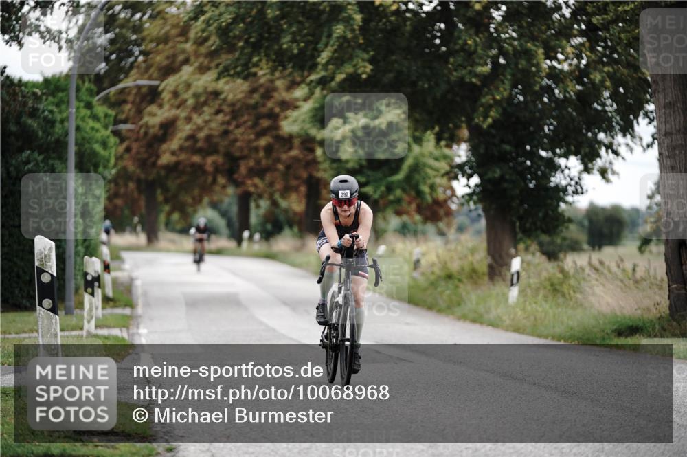 30.08.2026 - Elbe Triathlon Hamburg Michael Burmester http://msf.ph/oto/10068968 30.08.2026 09:37:26 Radfahren 392, 400, 916 meine-sportfotos.de