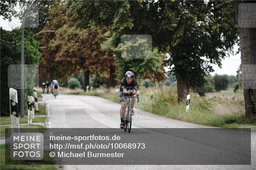 30.08.2026 - Elbe Triathlon Hamburg Michael Burmester http://msf.ph/oto/10068973 30.08.2026 09:37:31 Radfahren 916 meine-sportfotos.de