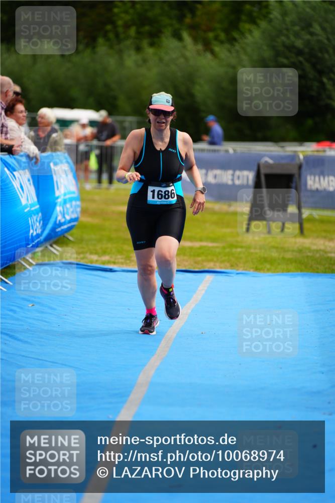 30.08.2026 - Elbe Triathlon Hamburg LAZAROV Photography http://msf.ph/oto/10068974 30.08.2026 12:32:30 Ziel 1686 meine-sportfotos.de