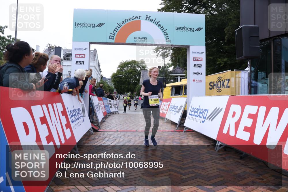 30.08.2026 - Blankeneser Heldenlauf Lena Gebhardt http://msf.ph/oto/10068995 30.08.2026 10:02:33 Ziel 1221, 1285 meine-sportfotos.de