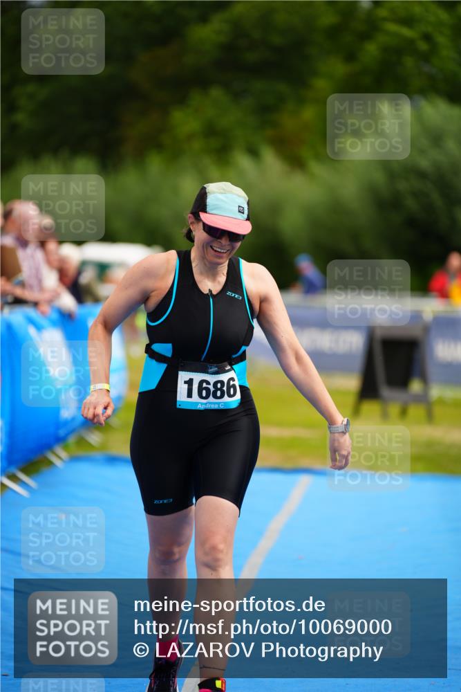 30.08.2026 - Elbe Triathlon Hamburg LAZAROV Photography http://msf.ph/oto/10069000 30.08.2026 12:32:32 Ziel 1686 meine-sportfotos.de