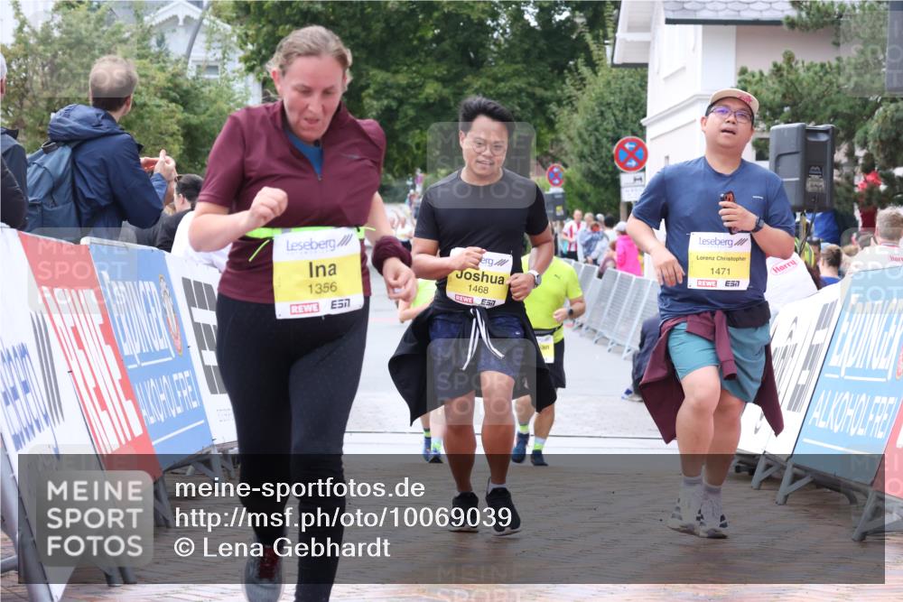 30.08.2026 - Blankeneser Heldenlauf Lena Gebhardt http://msf.ph/oto/10069039 30.08.2026 10:02:41 Ziel 1356, 1468, 1471 meine-sportfotos.de