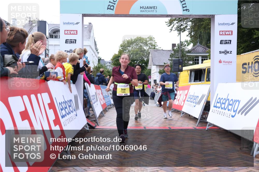 30.08.2026 - Blankeneser Heldenlauf Lena Gebhardt http://msf.ph/oto/10069046 30.08.2026 10:02:42 Ziel 1356, 1468, 1471 meine-sportfotos.de