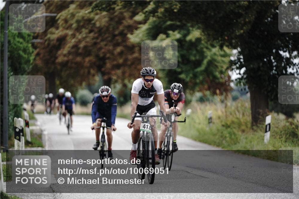 30.08.2026 - Elbe Triathlon Hamburg Michael Burmester http://msf.ph/oto/10069051 30.08.2026 09:38:25 Radfahren 326, 418, 428, 441, 488, 669, 729, 788 meine-sportfotos.de