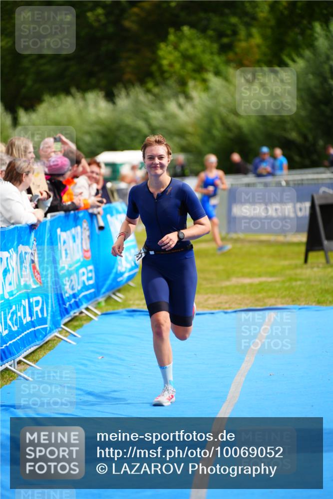 30.08.2026 - Elbe Triathlon Hamburg LAZAROV Photography http://msf.ph/oto/10069052 30.08.2026 12:33:08 Ziel 1497 meine-sportfotos.de