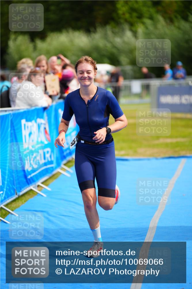 30.08.2026 - Elbe Triathlon Hamburg LAZAROV Photography http://msf.ph/oto/10069066 30.08.2026 12:33:09 Ziel 1497 meine-sportfotos.de