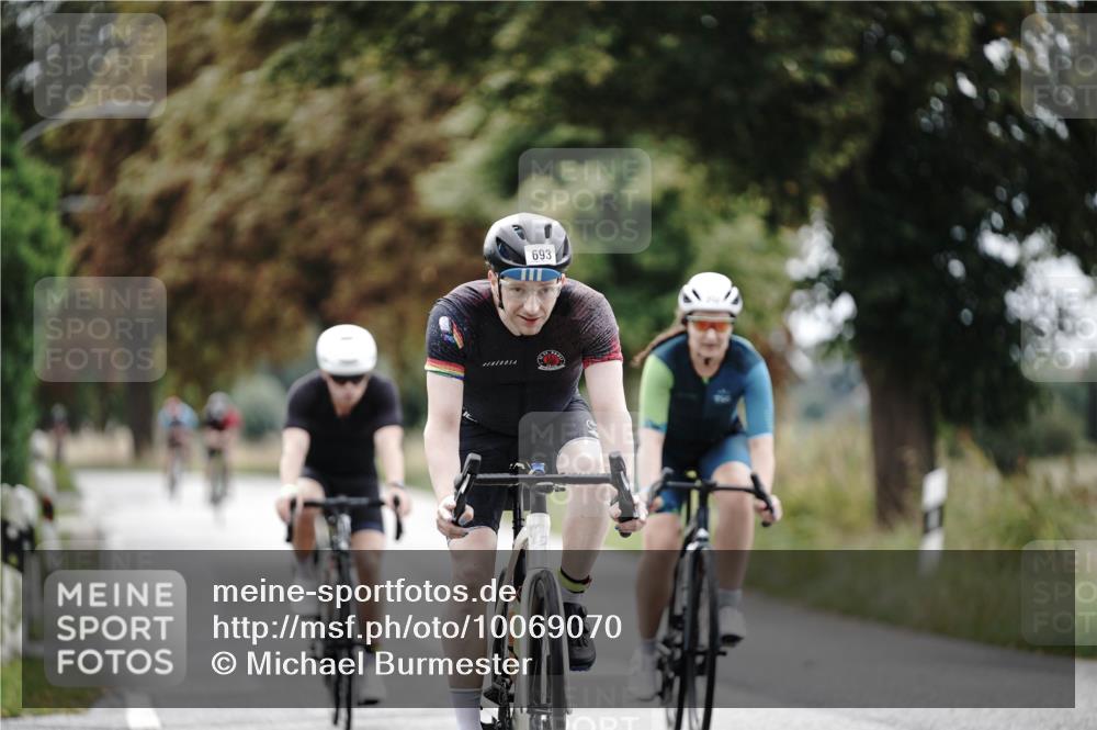 30.08.2026 - Elbe Triathlon Hamburg Michael Burmester http://msf.ph/oto/10069070 30.08.2026 09:38:37 Radfahren 262, 289, 352, 410, 462, 668, 693 meine-sportfotos.de