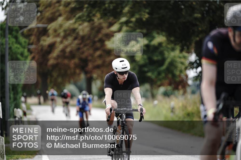 30.08.2026 - Elbe Triathlon Hamburg Michael Burmester http://msf.ph/oto/10069075 30.08.2026 09:38:38 Radfahren 262, 289, 352, 410, 462, 668, 693 meine-sportfotos.de