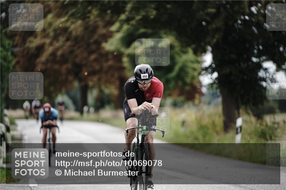 30.08.2026 - Elbe Triathlon Hamburg Michael Burmester http://msf.ph/oto/10069078 30.08.2026 09:38:42 Radfahren 262, 289, 663, 668 meine-sportfotos.de