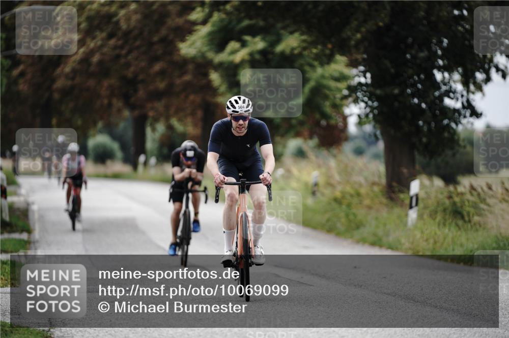 30.08.2026 - Elbe Triathlon Hamburg Michael Burmester http://msf.ph/oto/10069099 30.08.2026 09:39:06 Radfahren 504, 512, 810 meine-sportfotos.de