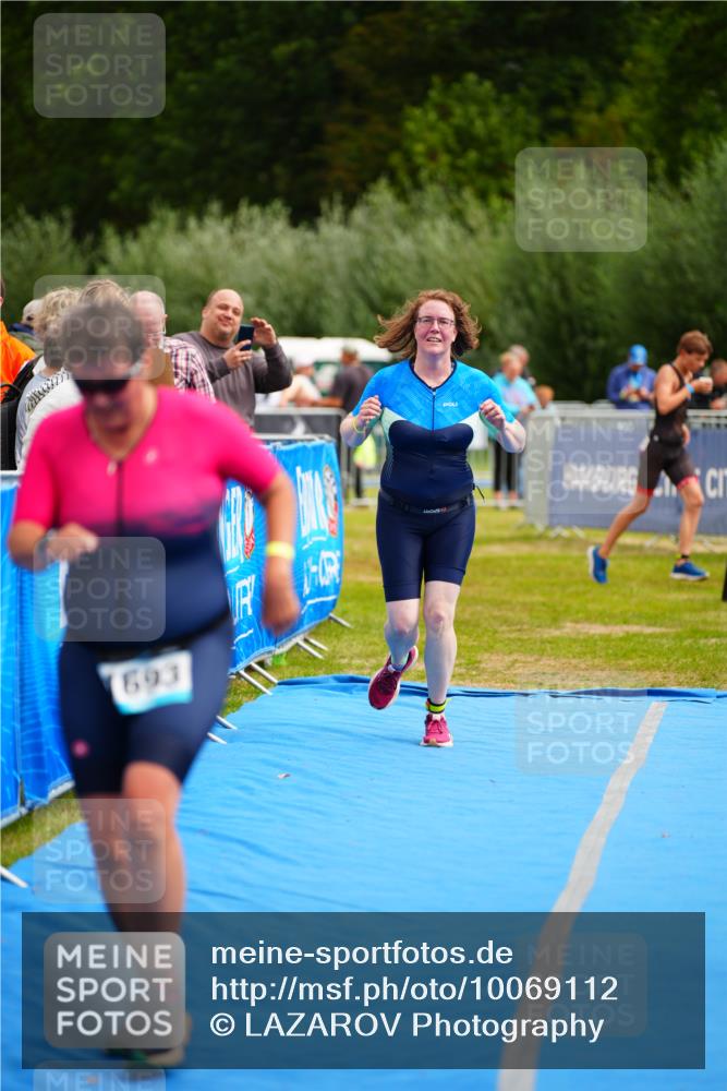 30.08.2026 - Elbe Triathlon Hamburg LAZAROV Photography http://msf.ph/oto/10069112 30.08.2026 12:33:36 Ziel 1651, 1693 meine-sportfotos.de