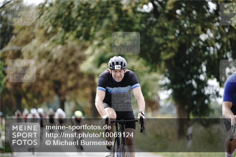 30.08.2026 - Elbe Triathlon Hamburg Michael Burmester http://msf.ph/oto/10069124 30.08.2026 09:39:21 Radfahren 363, 429, 437, 529, 583, 712, 742, 749 meine-sportfotos.de