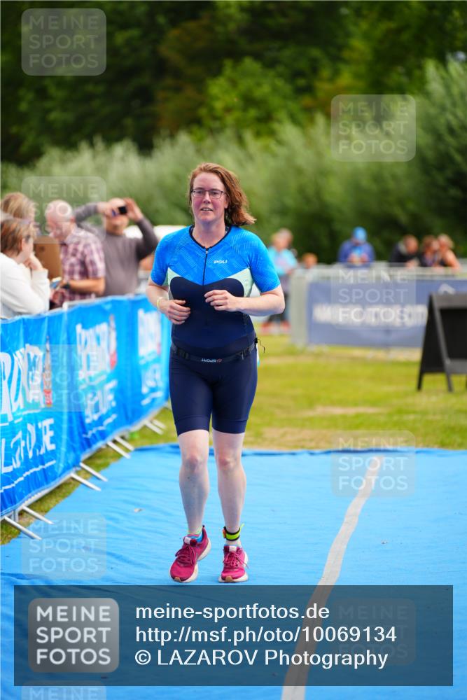 30.08.2026 - Elbe Triathlon Hamburg LAZAROV Photography http://msf.ph/oto/10069134 30.08.2026 12:33:37 Ziel 1651, 1693 meine-sportfotos.de