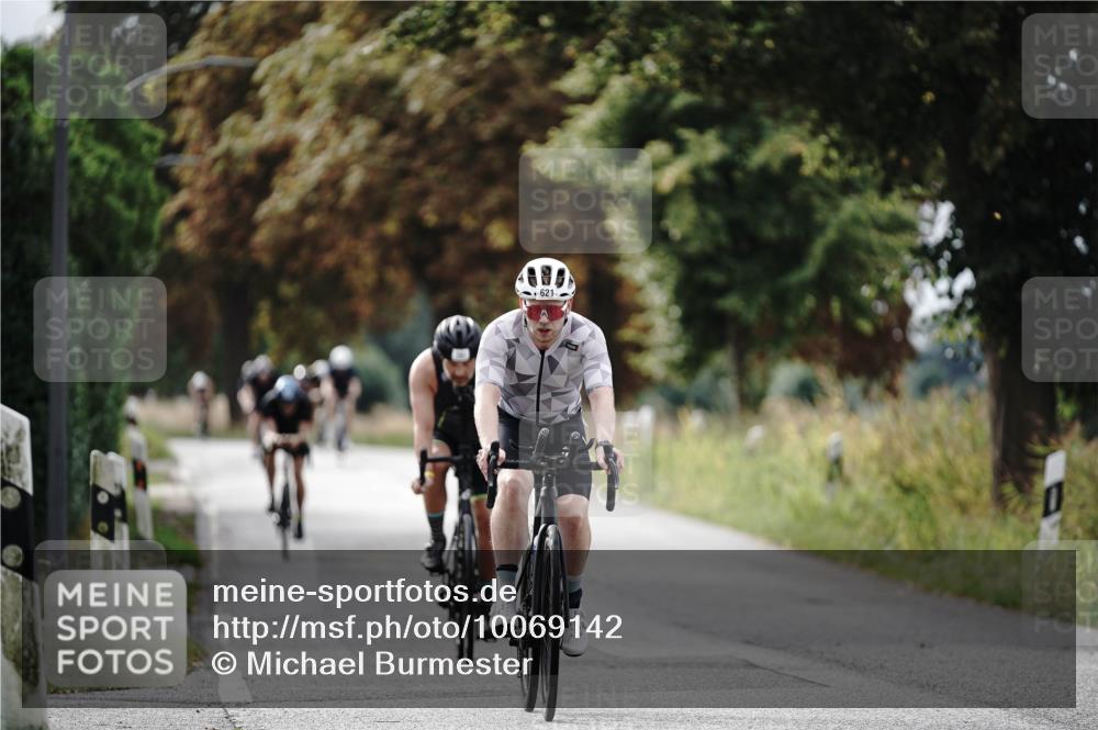 30.08.2026 - Elbe Triathlon Hamburg Michael Burmester http://msf.ph/oto/10069142 30.08.2026 09:39:31 Radfahren 437, 531, 621, 646, 757 meine-sportfotos.de