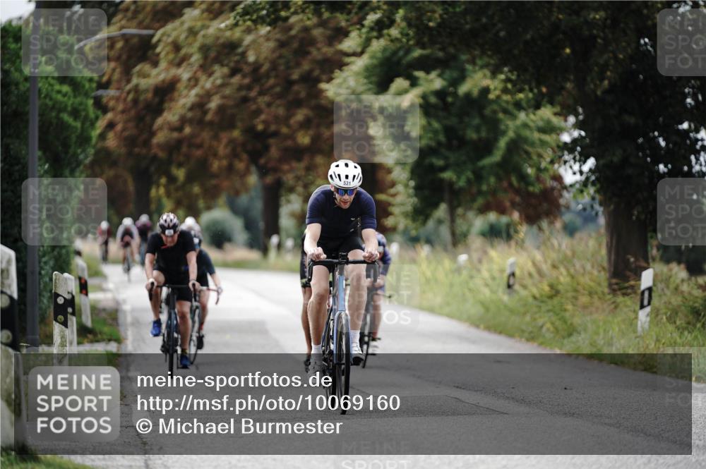 30.08.2026 - Elbe Triathlon Hamburg Michael Burmester http://msf.ph/oto/10069160 30.08.2026 09:39:38 Radfahren 298, 349, 531, 646, 773, 785, 843, 917 meine-sportfotos.de
