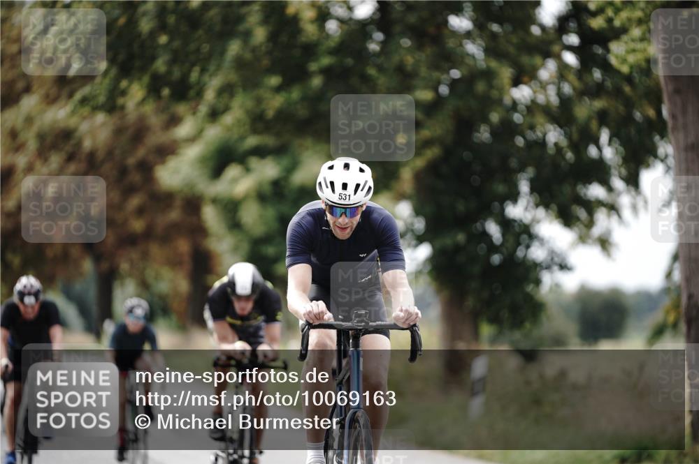 30.08.2026 - Elbe Triathlon Hamburg Michael Burmester http://msf.ph/oto/10069163 30.08.2026 09:39:39 Radfahren 298, 349, 531, 646, 773, 785, 843, 917 meine-sportfotos.de