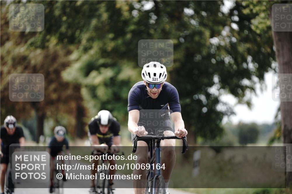 30.08.2026 - Elbe Triathlon Hamburg Michael Burmester http://msf.ph/oto/10069164 30.08.2026 09:39:39 Radfahren 298, 349, 531, 646, 773, 785, 843, 917 meine-sportfotos.de
