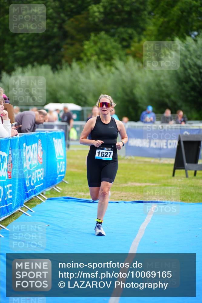 30.08.2026 - Elbe Triathlon Hamburg LAZAROV Photography http://msf.ph/oto/10069165 30.08.2026 12:33:48 Ziel 1592, 1627 meine-sportfotos.de