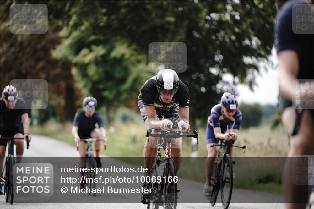 30.08.2026 - Elbe Triathlon Hamburg Michael Burmester http://msf.ph/oto/10069166 30.08.2026 09:39:39 Radfahren 298, 349, 531, 646, 773, 785, 843, 917 meine-sportfotos.de